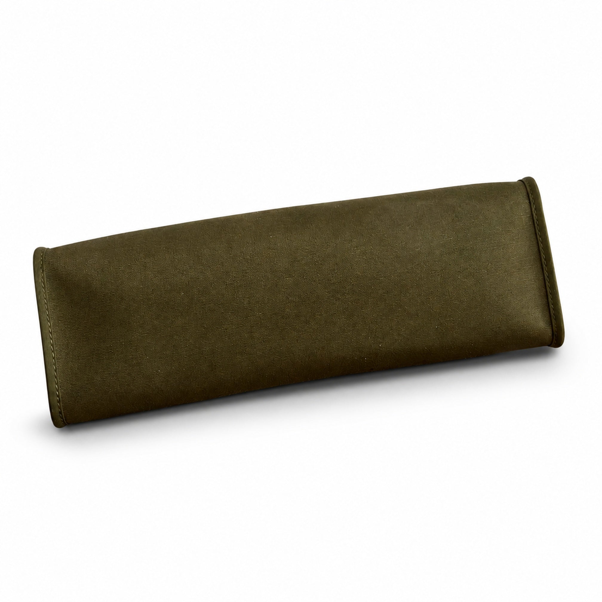 Hermers' popular herbag 31cm is designed to be inspired by saddle bags. The body of the bag is made of canvas, and the outer seams, shoulder straps and handbags are made of leather. The appearance is