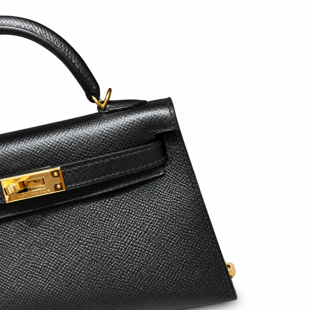 Style: mini kelly Color: ck89/Noir Size: 19*12*5.5cm Leather: epsom From France Hardware: gold Mini Kelly second generation, black, French imported cowhide, gold buckle, high-end fully handmade exclus