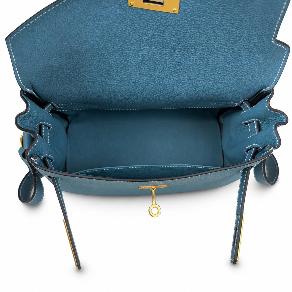 🆕 In stock Kelly Messenger messenger bag for men and women, denim orchid buckle, imported leather, all-steel hand-waxed thread, the highest cost-effectiveness on the Internet. The classic combination