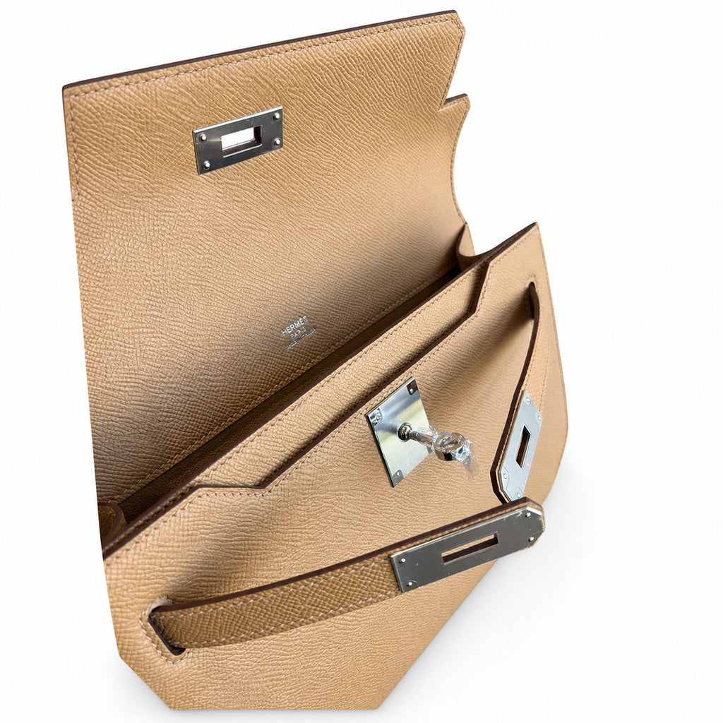 Kelly Depeches 25 clutch, Epsom leather (with additional shoulder strap), can be worn cross-body, can be carried by hand or on the wrist, daily needs, seamless switch between business/leisure - centra
