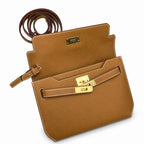 Kelly Depeches 25cm Epsom leather, 37 gold brown, gold buckle, the most in-class men's handbag Depeches25 This leather is really the best, with a shoulder strap, it instantly transforms into an armpit