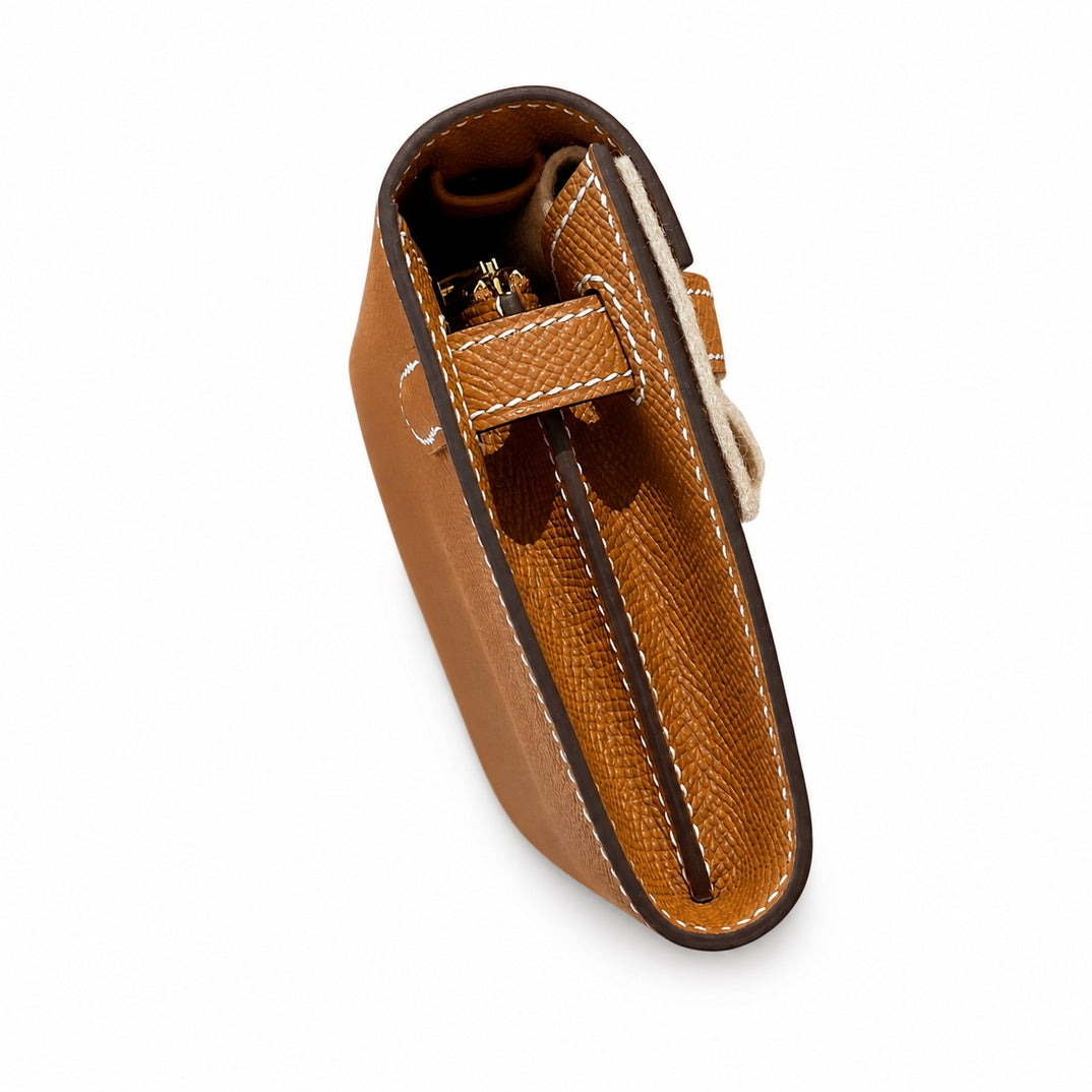 Style: Kelly to go Color: ck37/gold Size: 19*11.5*1.5cm Leather: epsom From France Hardware: gold Kelly crossbody bag, golden brown, cowhide, gold buckle, high-end handmade exclusive customization‼ ️P