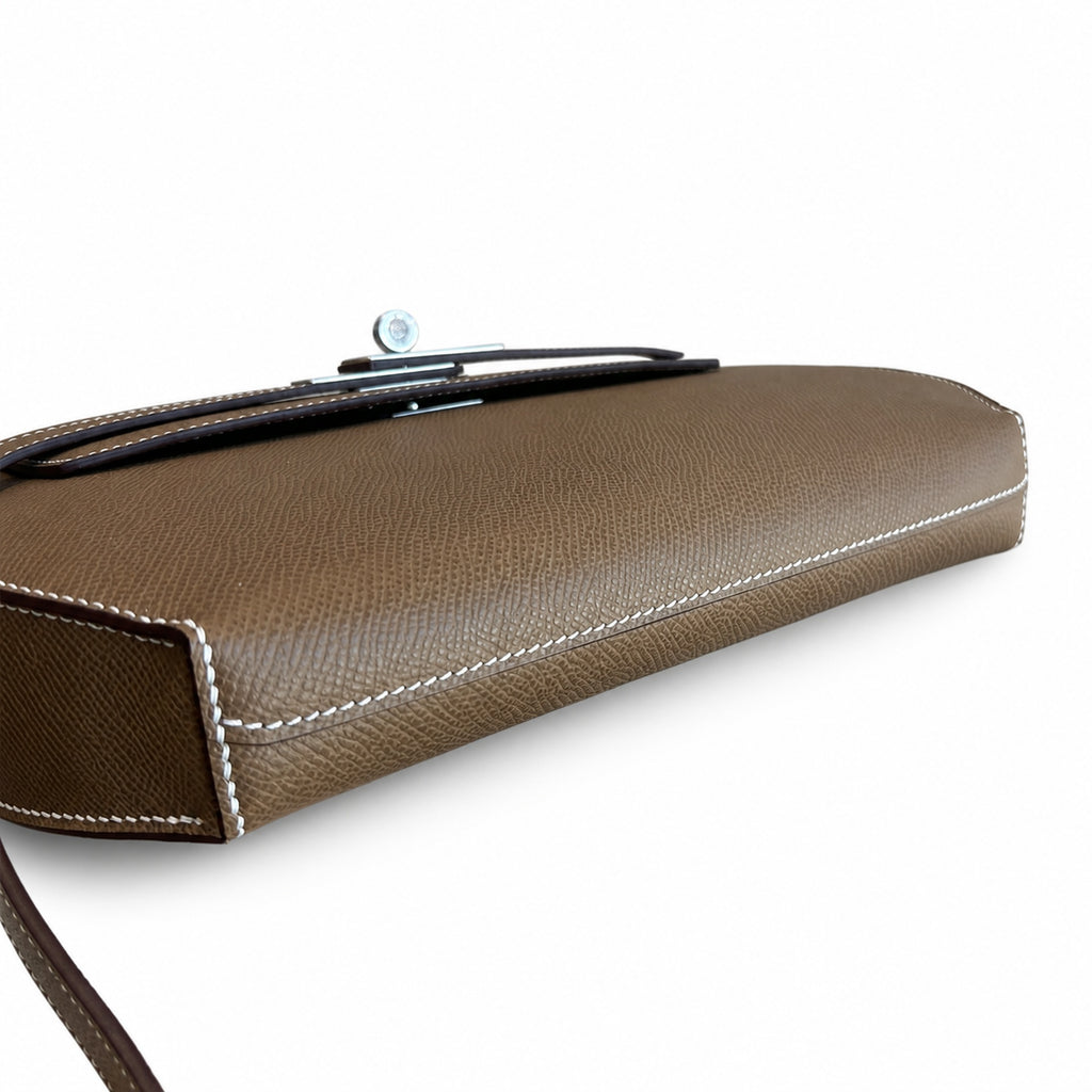 Kelly Depeches 25 clutch, Epsom leather (with additional shoulder strap), can be worn cross-body, can be carried by hand or on the wrist, daily needs, seamless switch between business/leisure - centra
