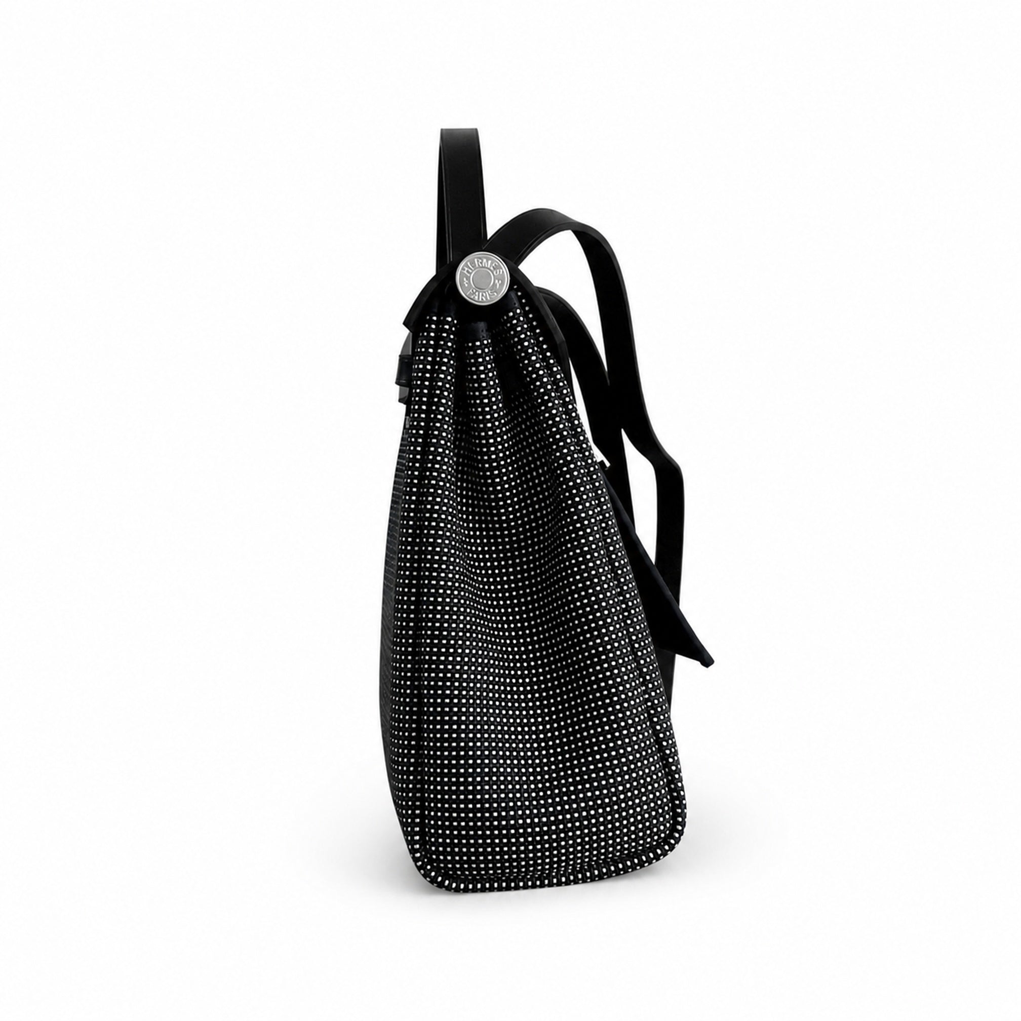 Hermers' popular herbag 31cm is designed to be inspired by saddle bags. The body of the bag is made of canvas, and the inseam, shoulder straps and handle are made of leather. The appearance is very si