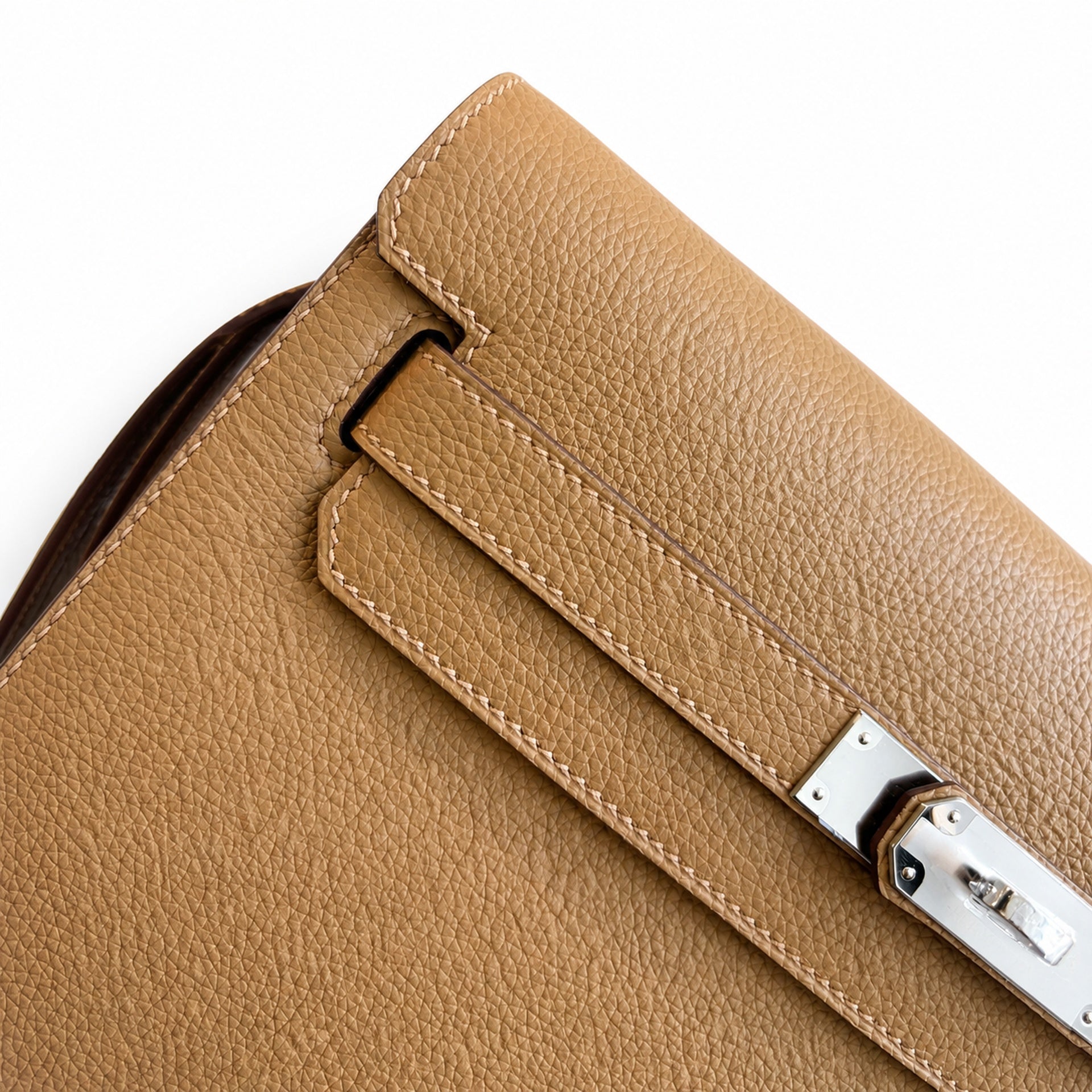 Kelly Depeches 25 clutch, Togo leather (with additional shoulder strap), can be worn cross-body, can be carried by hand or on the wrist, daily needs, seamless switch between business/leisure - central