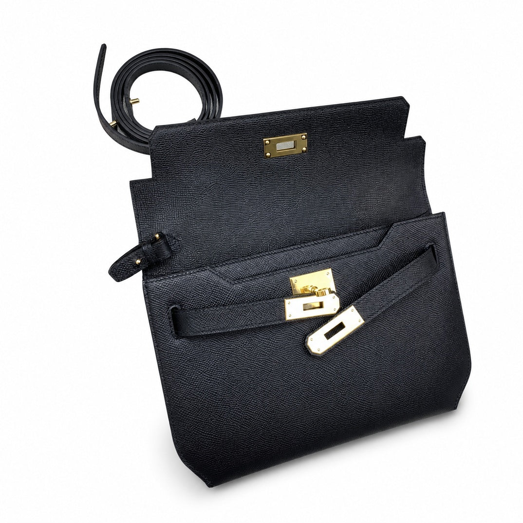 Kelly Depeches 25cm Epsom Leather 89 Black Gold Buckle The most in-class men's handbag Depeches25 This leather is really the best. When paired with a shoulder strap, it instantly transforms into an un