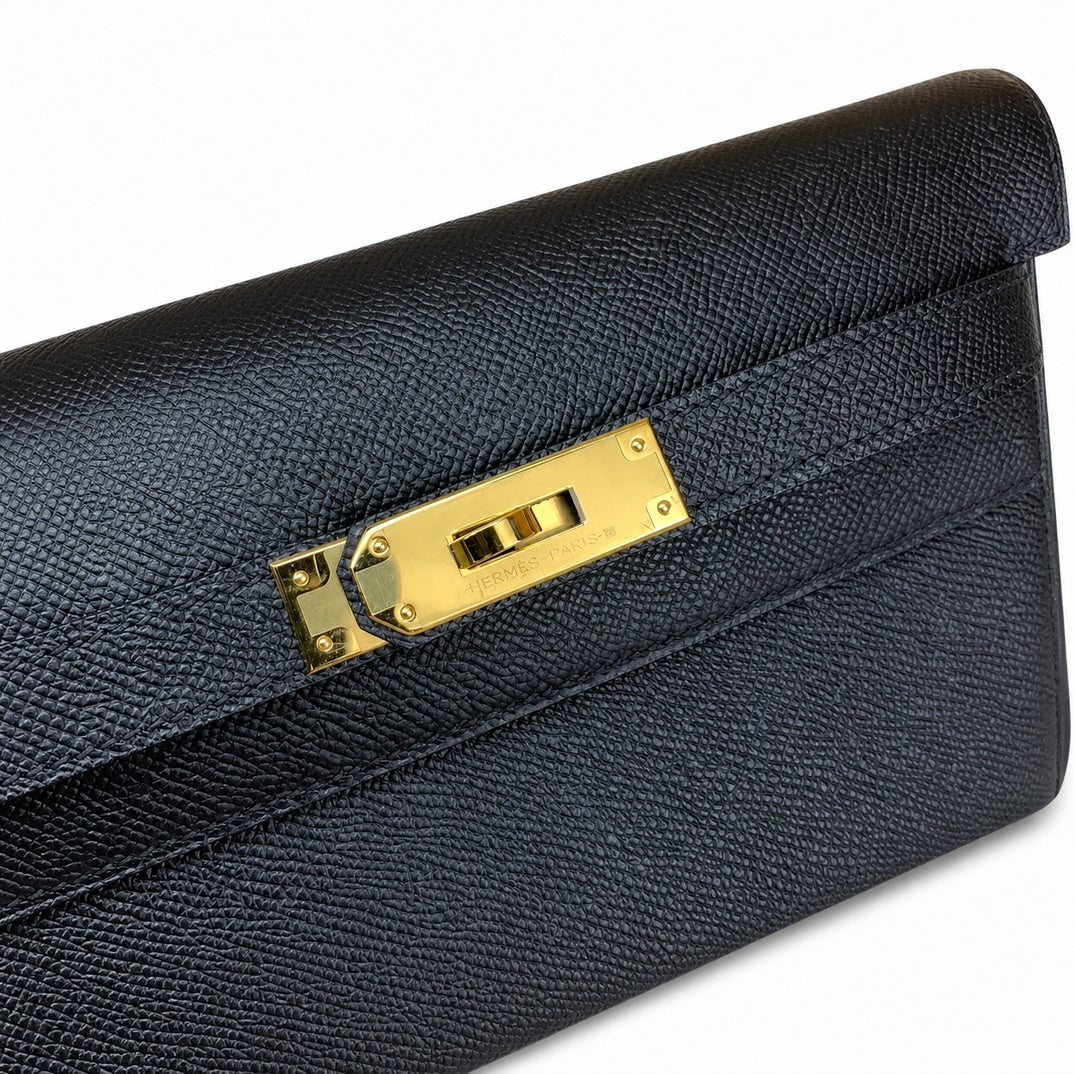 Kelly Depeches 25cm Epsom Leather 89 Black Gold Buckle The most in-class men's handbag Depeches25 This leather is really the best. When paired with a shoulder strap, it instantly transforms into an un