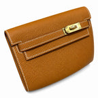 Style: Kelly to go Color: ck37/gold Size: 19*11.5*1.5cm Leather: epsom From France Hardware: gold Kelly crossbody bag, golden brown, cowhide, gold buckle, high-end handmade exclusive customization‼ ️P