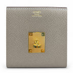 🆕 In stock Kelly Messenger messenger bag for men and women, elephant gray gold buckle, imported leather, all-steel hand-waxed thread, the highest cost-effectiveness on the Internet. The classic combin