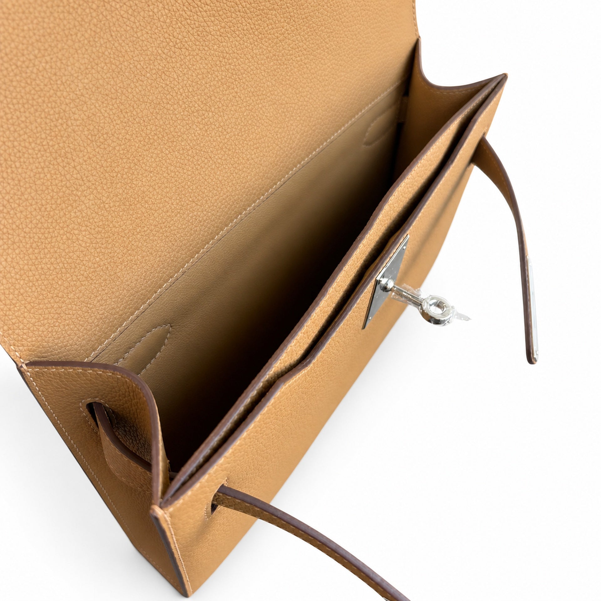 Kelly Depeches 25 clutch, Togo leather (with additional shoulder strap), can be worn cross-body, can be carried by hand or on the wrist, daily needs, seamless switch between business/leisure - central