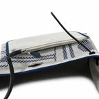 Hermers' popular herbag 31cm is designed to be inspired by saddle bags. The body of the bag is made of canvas, and the inseam, shoulder straps and handle are made of leather. The appearance is very si