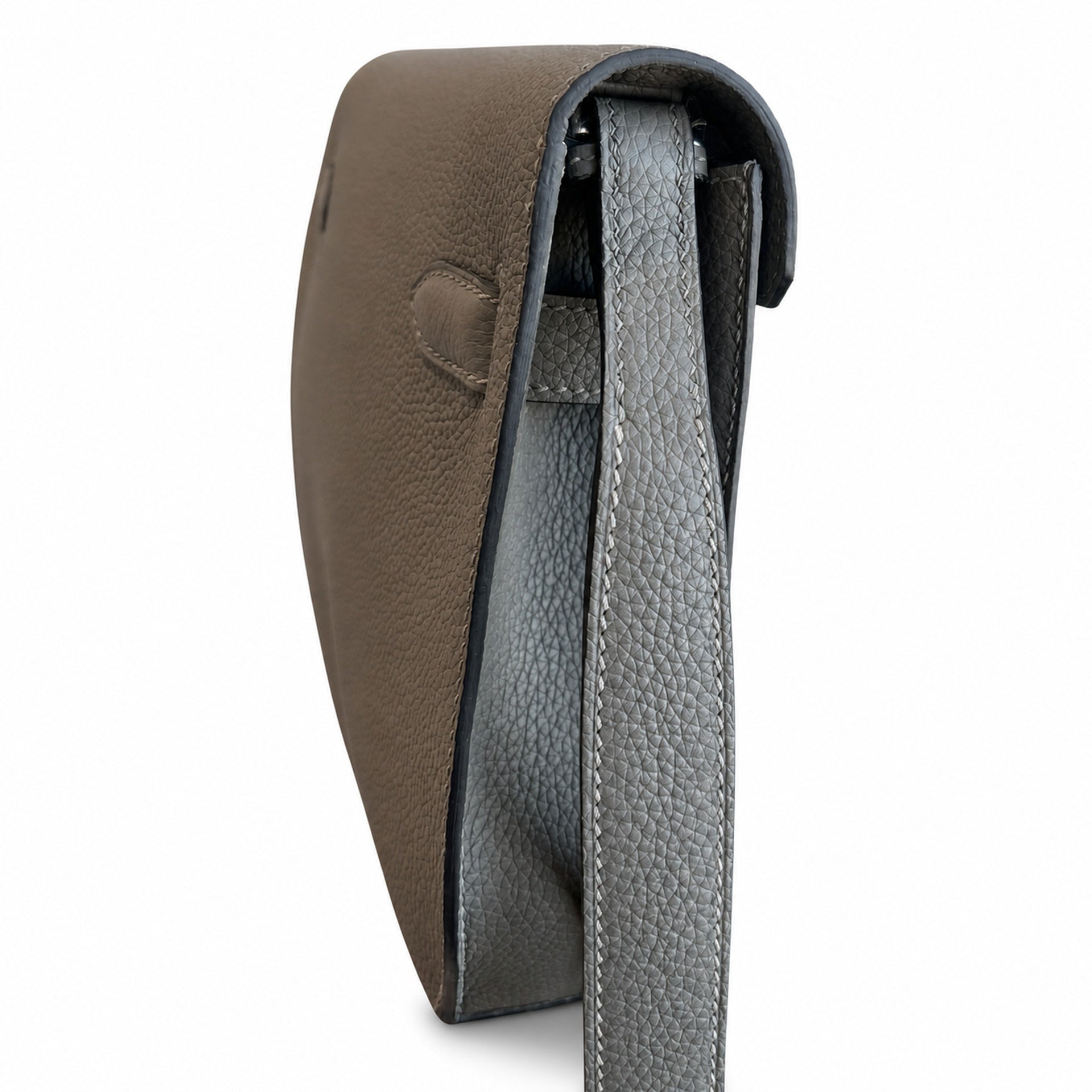 Kelly Depeches 25 clutch, Togo leather (with additional shoulder strap), can be worn cross-body, can be carried by hand or on the wrist, daily needs, seamless switch between business/leisure - central
