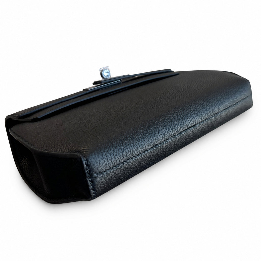 Kelly Depeches 25 clutch, Togo leather (with additional shoulder strap), can be worn cross-body, can be carried by hand or on the wrist, daily needs, seamless switch between business/leisure - central