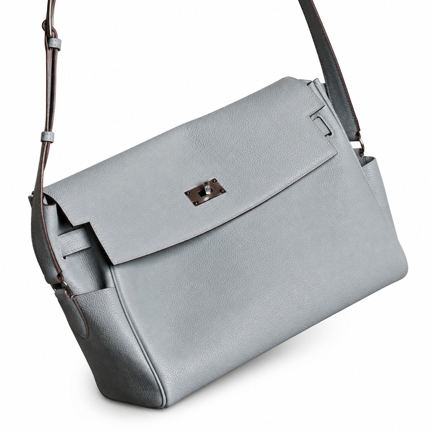 Kelly Messenger messenger bag large size, linen blue Togo leather, 🉑Pre-order Togo calfskin messenger bag. - Flap with swivel hardware - Large internal zip pocket - Internal front pocket - 2 external