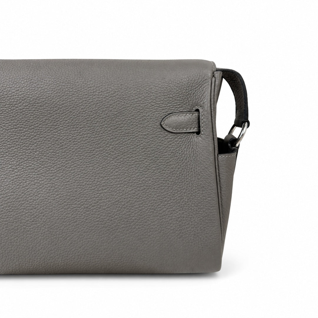 🆕 In stock Kelly Messenger messenger bag for men and women, pewter gray silver buckle, imported leather, all-steel hand-waxed thread, the highest cost-effectiveness on the Internet. The classic combin