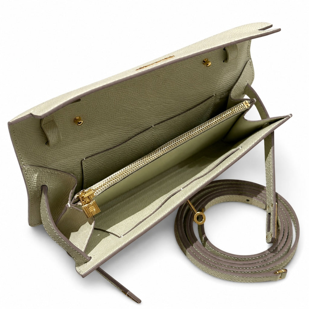 Style: Kelly to go Color: ck10/Craie Size: 19*11.5*1.5cm Leather: epsom From France Hardware: gold Kelly crossbody bag, milkshake white, cowhide, gold buckle, high-end handmade exclusive customization