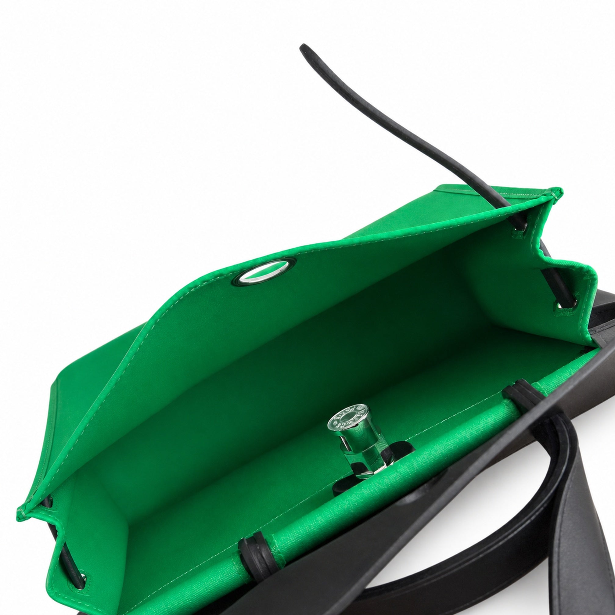 Hermers' popular herbag 31cm is designed to be inspired by saddle bags. The body of the bag is made of canvas and has outer seams. The shoulder straps and handbags are made of leather and look similar