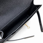 Kelly Depeches 25cm Epsom Leather 89 Black Gold Buckle The most in-class men's handbag Depeches25 This leather is really the best. When paired with a shoulder strap, it instantly transforms into an un