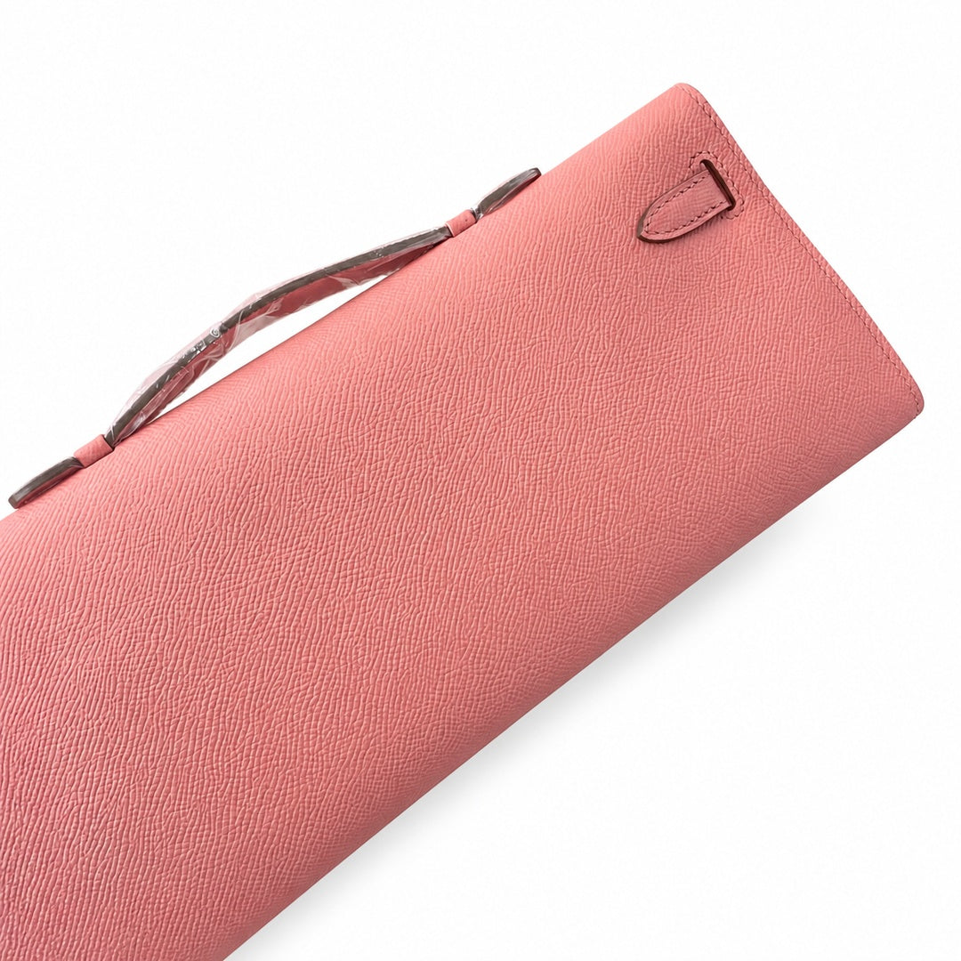 Kelly cut 31 clutch epsom milkshake powder gold buckle in stock