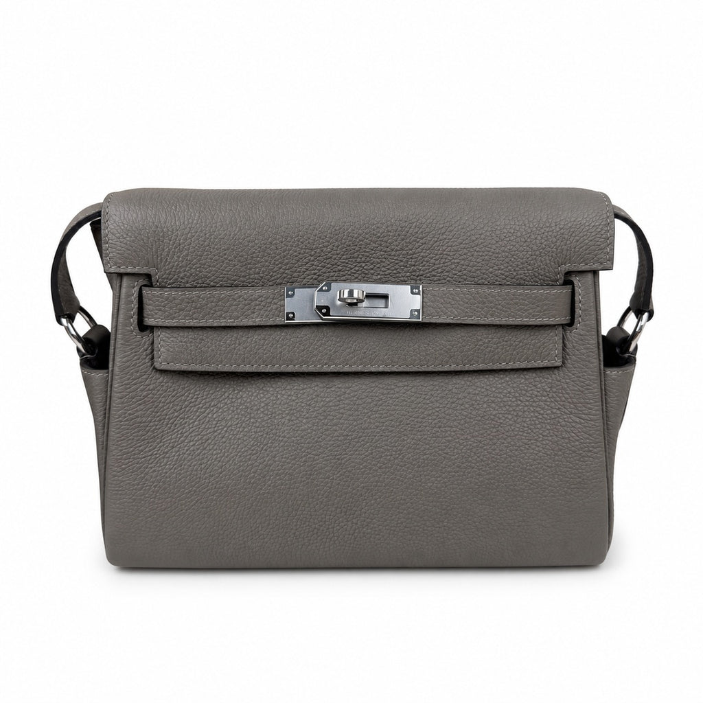 🆕 In stock Kelly Messenger messenger bag for men and women, pewter gray silver buckle, imported leather, all-steel hand-waxed thread, the highest cost-effectiveness on the Internet. The classic combin