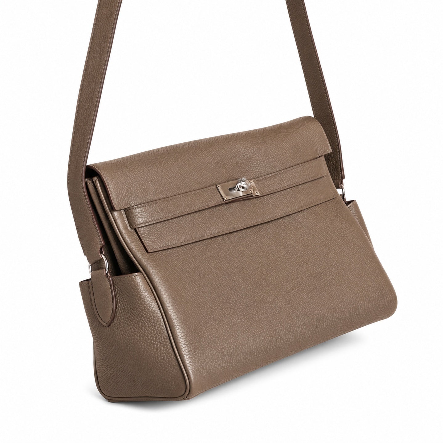 Kelly Messenger messenger bag, large size, pewter gray Togo leather, 🉑Pre-order Togo calfskin messenger bag. - Flap with swivel hardware - Large internal zip pocket - Internal front pocket - 2 externa