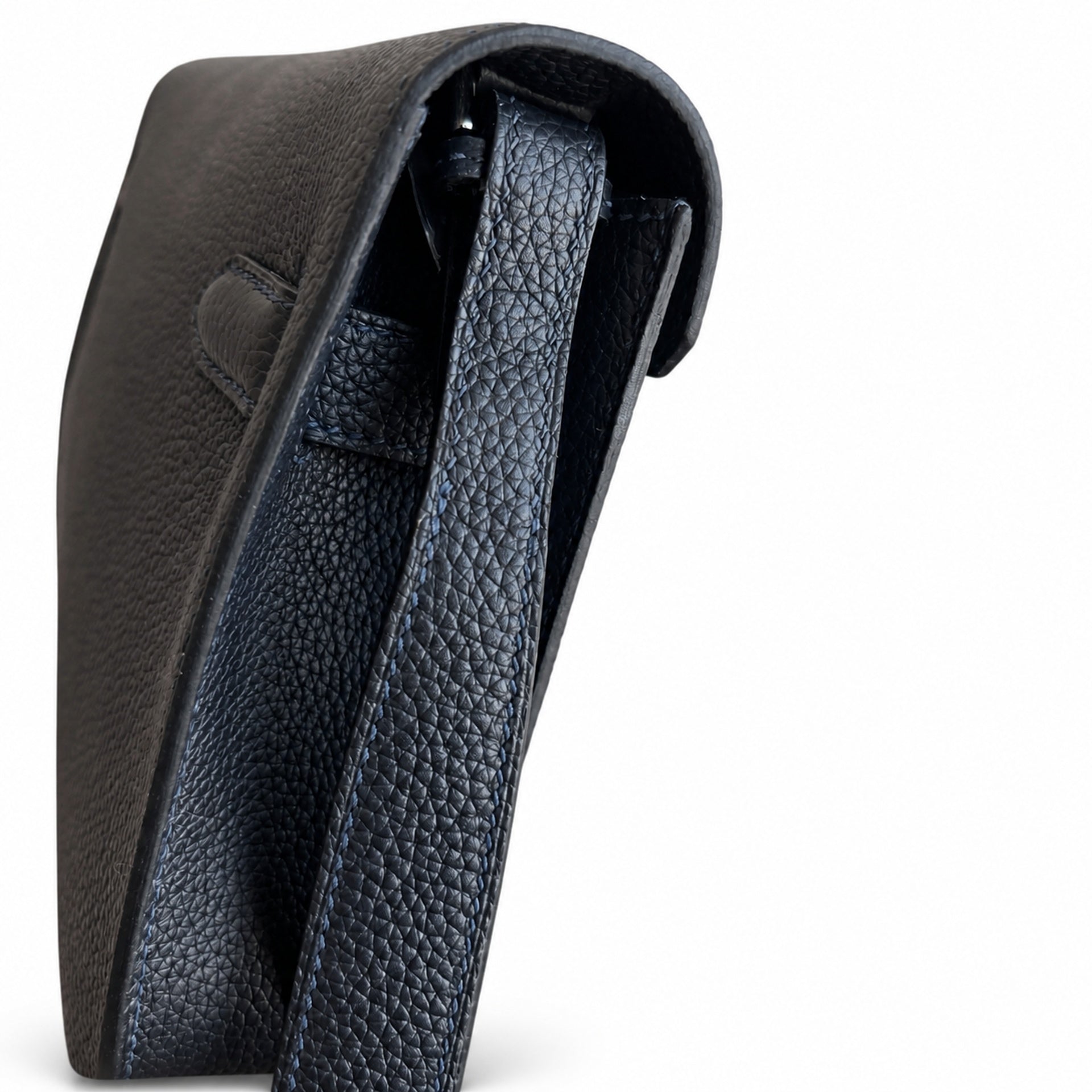 Kelly Depeches 25 clutch, Togo leather (with additional shoulder strap), can be worn cross-body, can be carried by hand or on the wrist, daily needs, seamless switch between business/leisure - central