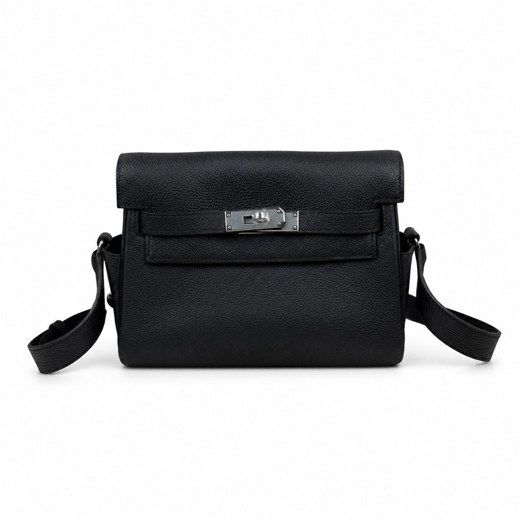 🆕 In stock Kelly Messenger messenger bag for men and women, black silver buckle, imported leather, all-steel hand-waxed thread, the highest cost-effectiveness on the Internet. The classic combination