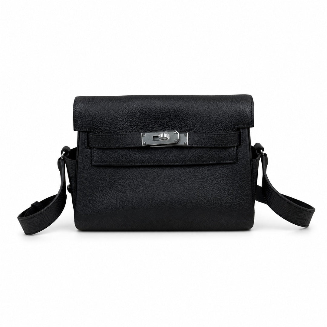 🆕 In stock Kelly Messenger messenger bag for men and women, black silver buckle, imported leather, all-steel hand-waxed thread, the highest cost-effectiveness on the Internet. The classic combination