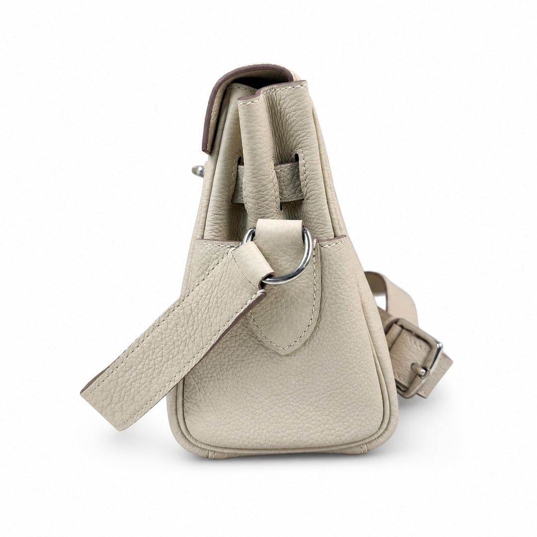🆕 Available in stock: kelly messenger messenger bag for men and women, milkshake silver buckle, imported leather, all-steel hand-waxed thread, the highest cost-effectiveness on the Internet. The class