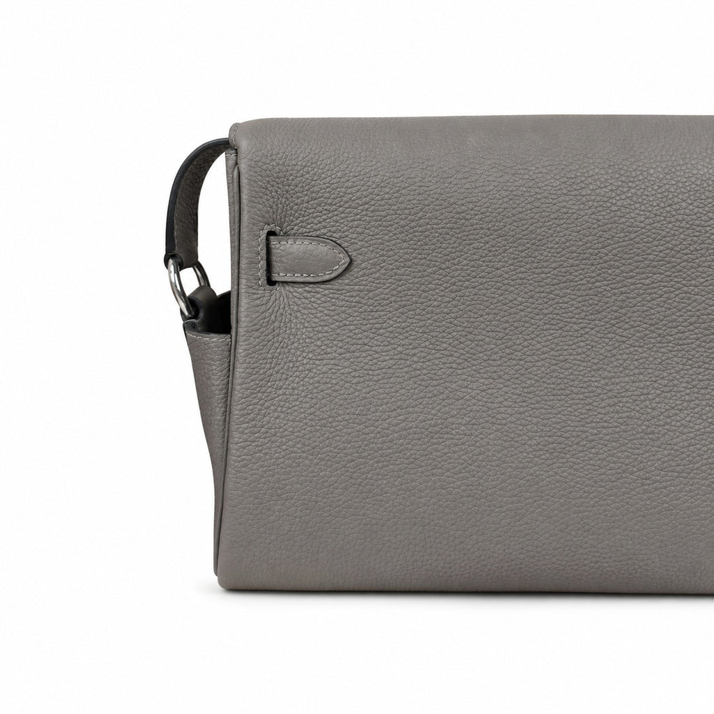 🆕 In stock Kelly Messenger messenger bag for men and women, pewter gray silver buckle, imported leather, all-steel hand-waxed thread, the highest cost-effectiveness on the Internet. The classic combin