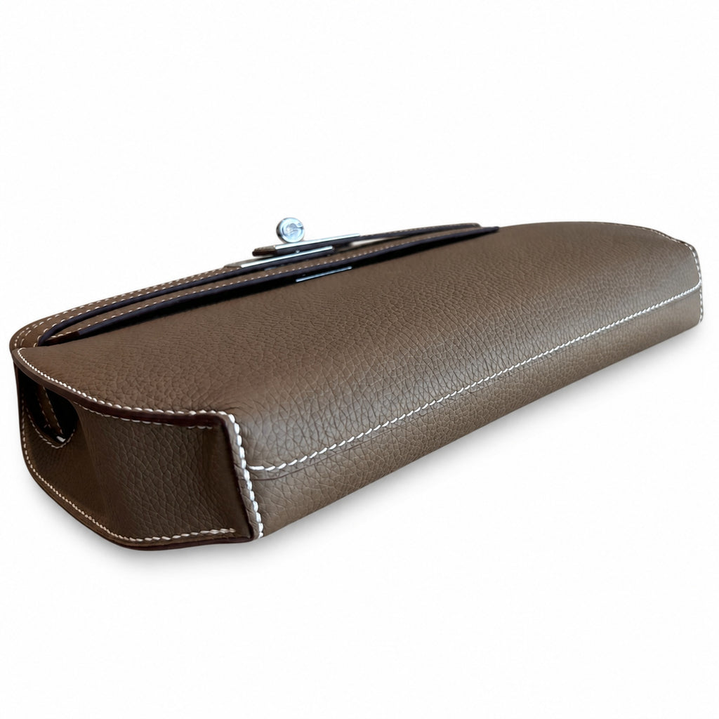 Kelly Depeches 25 clutch, Togo leather (with additional shoulder strap), can be worn cross-body, can be carried by hand or on the wrist, daily needs, seamless switch between business/leisure - central