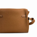🆕 In stock Kelly Messenger messenger bag for men and women, native gold buckle, imported leather, all-steel hand-waxed thread, the best value for money on the entire network. The classic combination o