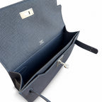 Kelly Depeches 25 clutch, Togo leather (with additional shoulder strap), can be worn cross-body, can be carried by hand or on the wrist, daily needs, seamless switch between business/leisure - central