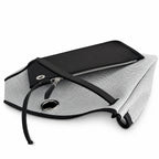 Hermers' popular herbag 31cm is designed to be inspired by saddle bags. The body of the bag is made of canvas, and the inseam, shoulder straps and handle are made of leather. The appearance is very si