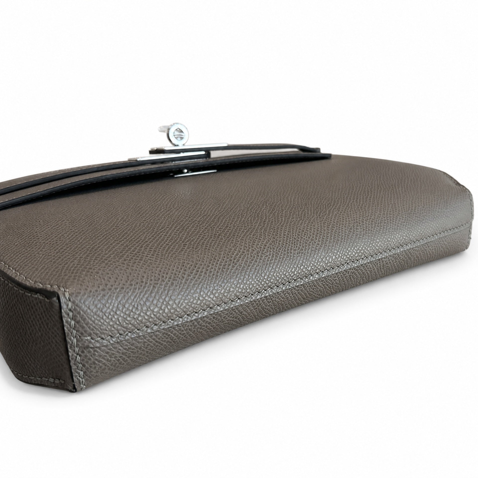 Kelly Depeches 25 clutch, Epsom leather (with additional shoulder strap), can be worn cross-body, can be carried by hand or on the wrist, daily needs, seamless switch between business/leisure - centra