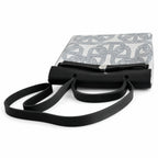 Hermers' popular herbag 31cm is designed to be inspired by saddle bags. The body of the bag is made of canvas, and the inseam, shoulder straps and handle are made of leather. The appearance is very si