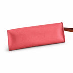 Hermers' popular herbag 31cm is designed to be inspired by saddle bags. The body of the bag is made of canvas, and the outer seams, shoulder straps and handbags are made of leather. The appearance is