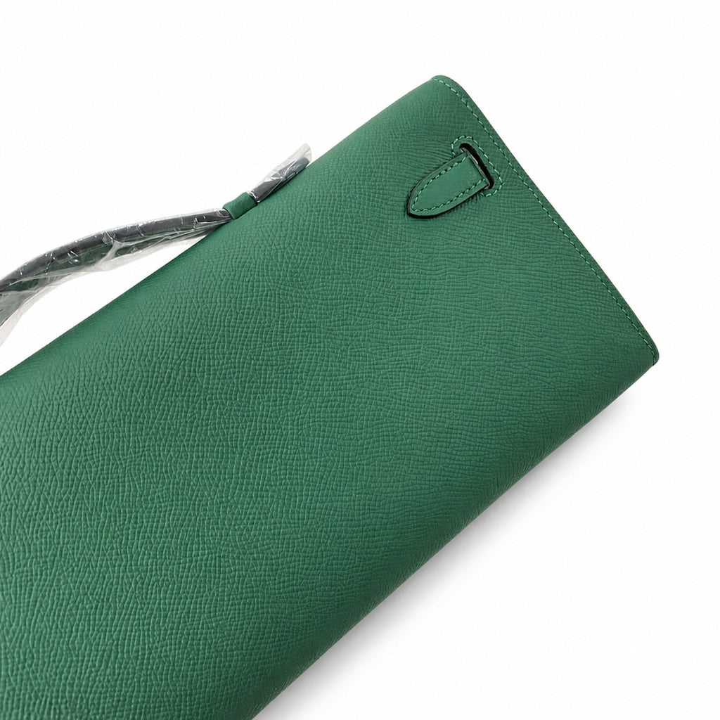 Kelly cut 31 clutch epsom malachite green silver buckle in stock