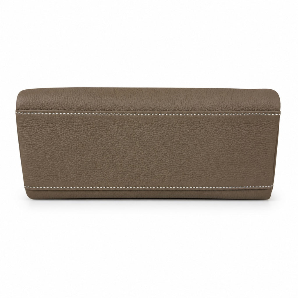 🆕 In stock Kelly Messenger messenger bag for men and women, elephant gray gold buckle, imported leather, all-steel hand-waxed thread, the highest cost-effectiveness on the Internet. The classic combin