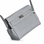 Kelly Messenger messenger bag large size, linen blue Togo leather, 🉑Pre-order Togo calfskin messenger bag. - Flap with swivel hardware - Large internal zip pocket - Internal front pocket - 2 external