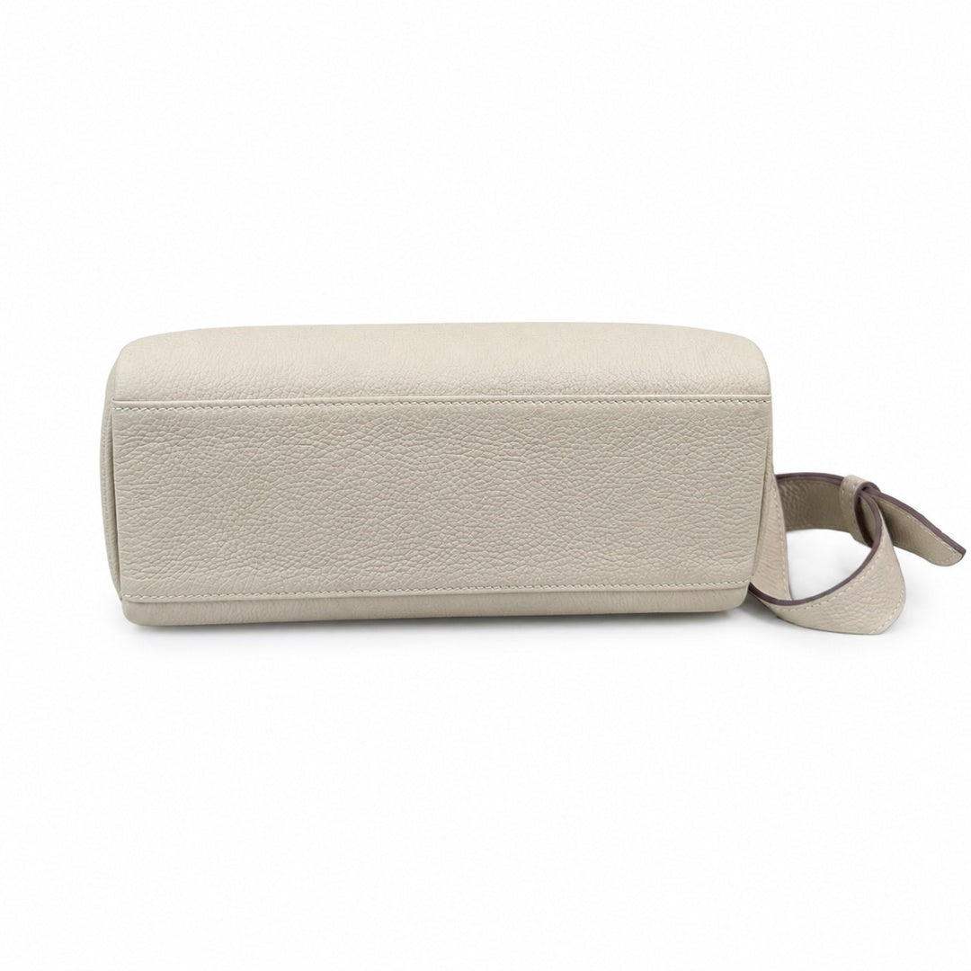 🆕 Available in stock: kelly messenger messenger bag for men and women, milkshake silver buckle, imported leather, all-steel hand-waxed thread, the highest cost-effectiveness on the Internet. The class