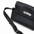🆕 In stock Kelly Messenger messenger bag for men and women, black silver buckle, imported leather, all-steel hand-waxed thread, the highest cost-effectiveness on the Internet. The classic combination