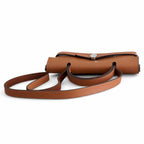 Hermers' popular herbag 31cm is designed to be inspired by saddle bags. The body of the bag is made of canvas, and the inseam, shoulder straps and handle are made of leather. The appearance is very si