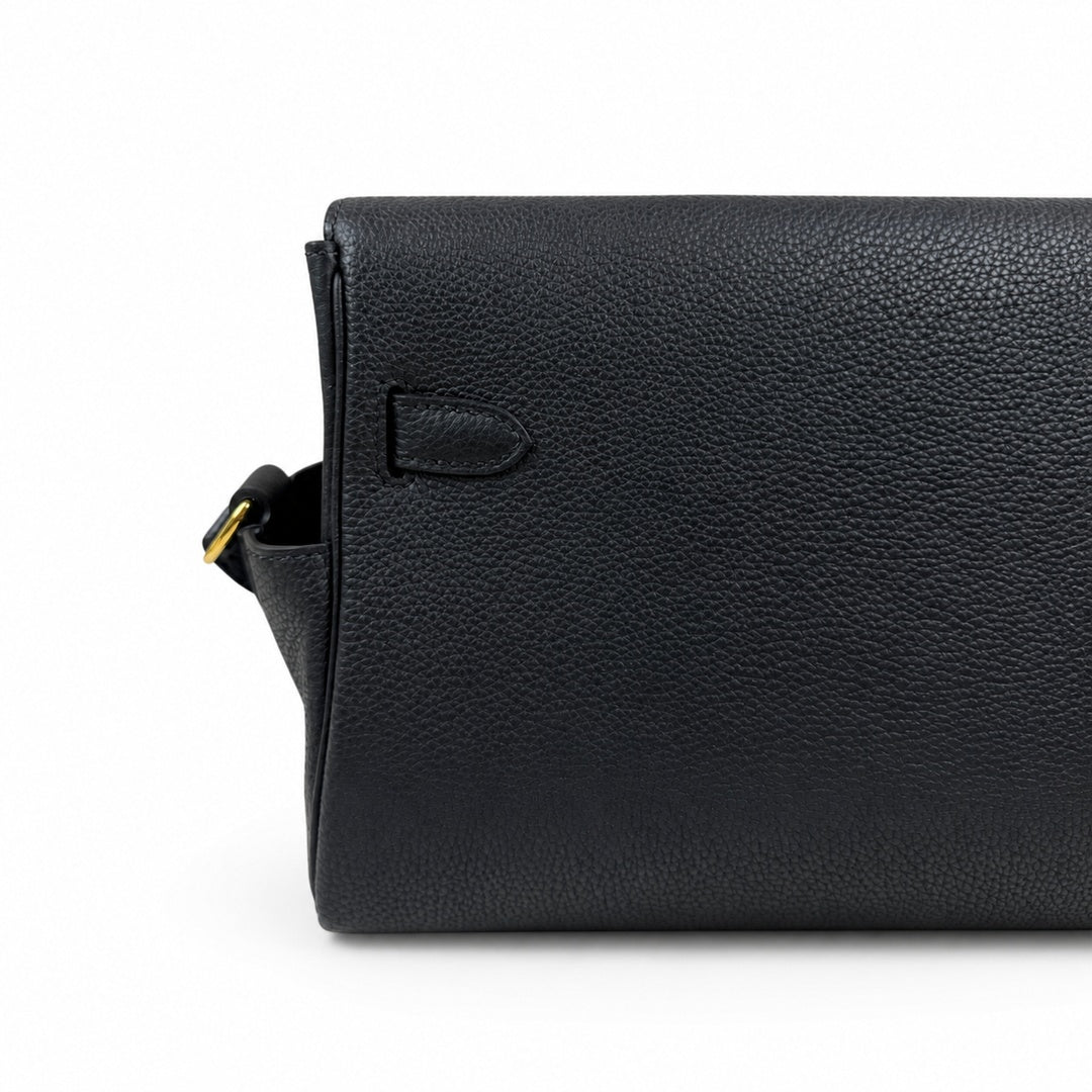 🆕 In stock Kelly Messenger messenger bag for men and women, black gold buckle, imported leather, all-steel hand-waxed thread, the highest cost-effectiveness on the entire network. The classic combinat