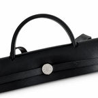 Hermers' popular herbag 31cm is designed to be inspired by saddle bags. The body of the bag is made of canvas, and the inseam, shoulder straps and handle are made of leather. The appearance is very si