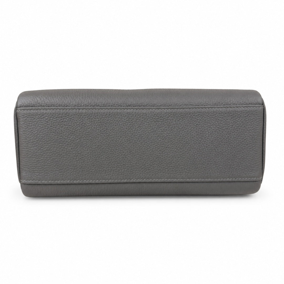 🆕 In stock Kelly Messenger messenger bag for men and women, pewter gray silver buckle, imported leather, all-steel hand-waxed thread, the highest cost-effectiveness on the Internet. The classic combin