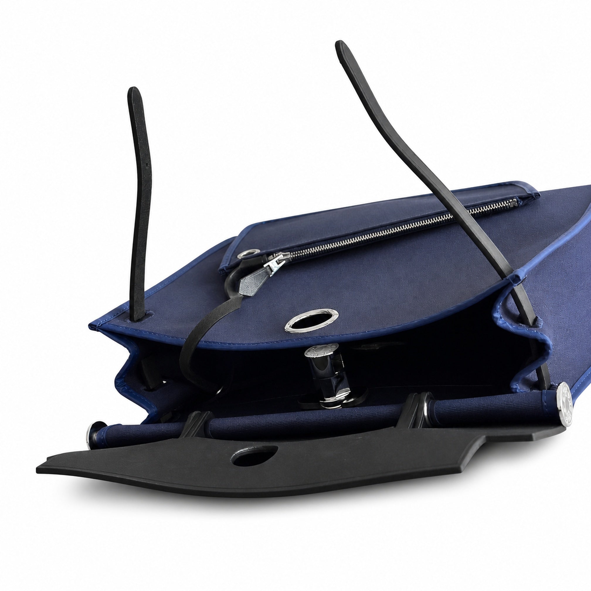 Hermers' popular herbag 31cm is designed to be inspired by saddle bags. The body of the bag is made of canvas, and the outer seams, shoulder straps and handbags are made of leather. The appearance is