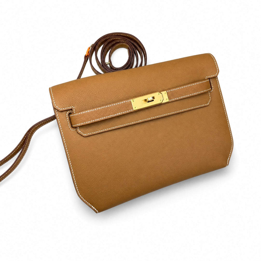Kelly Depeches 25cm Epsom leather, 37 gold brown, gold buckle, the most in-class men's handbag Depeches25 This leather is really the best, with a shoulder strap, it instantly transforms into an armpit
