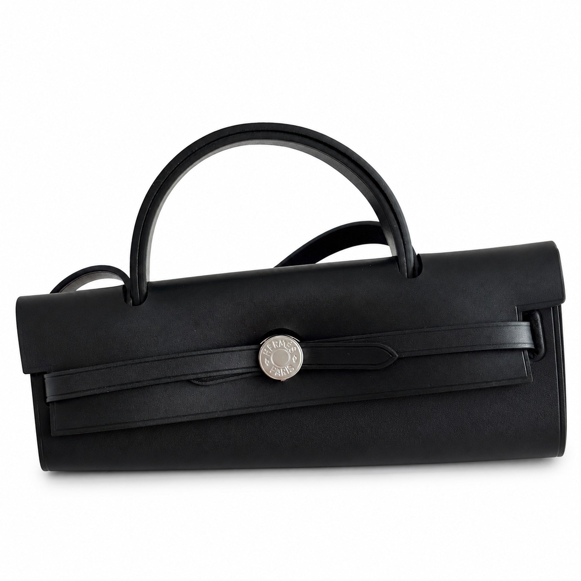Hermers' popular herbag 31cm is designed to be inspired by saddle bags. The body of the bag is made of canvas, and the inseam, shoulder straps and handle are made of leather. The appearance is very si