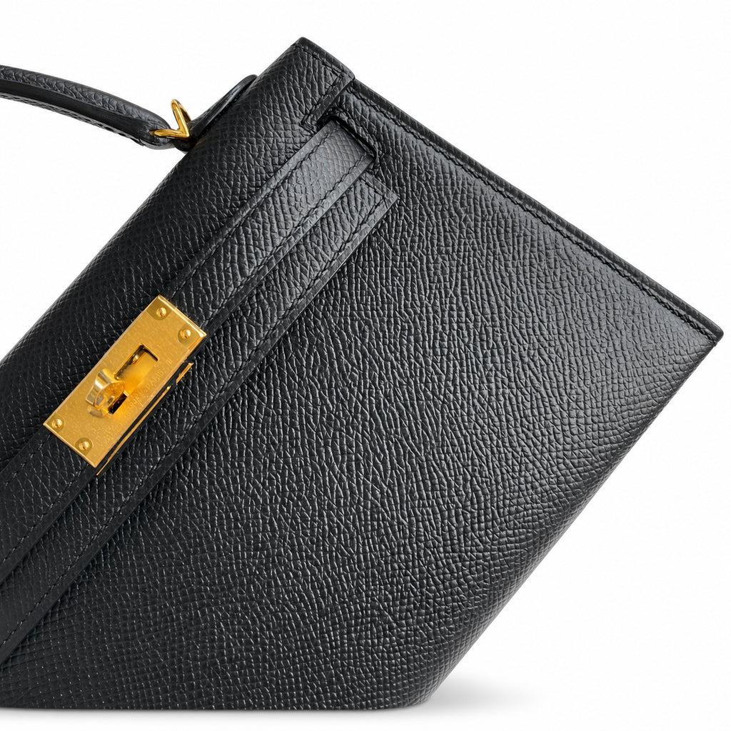 Second generation Mini Kelly 19cm Epsom leather black gold buckle